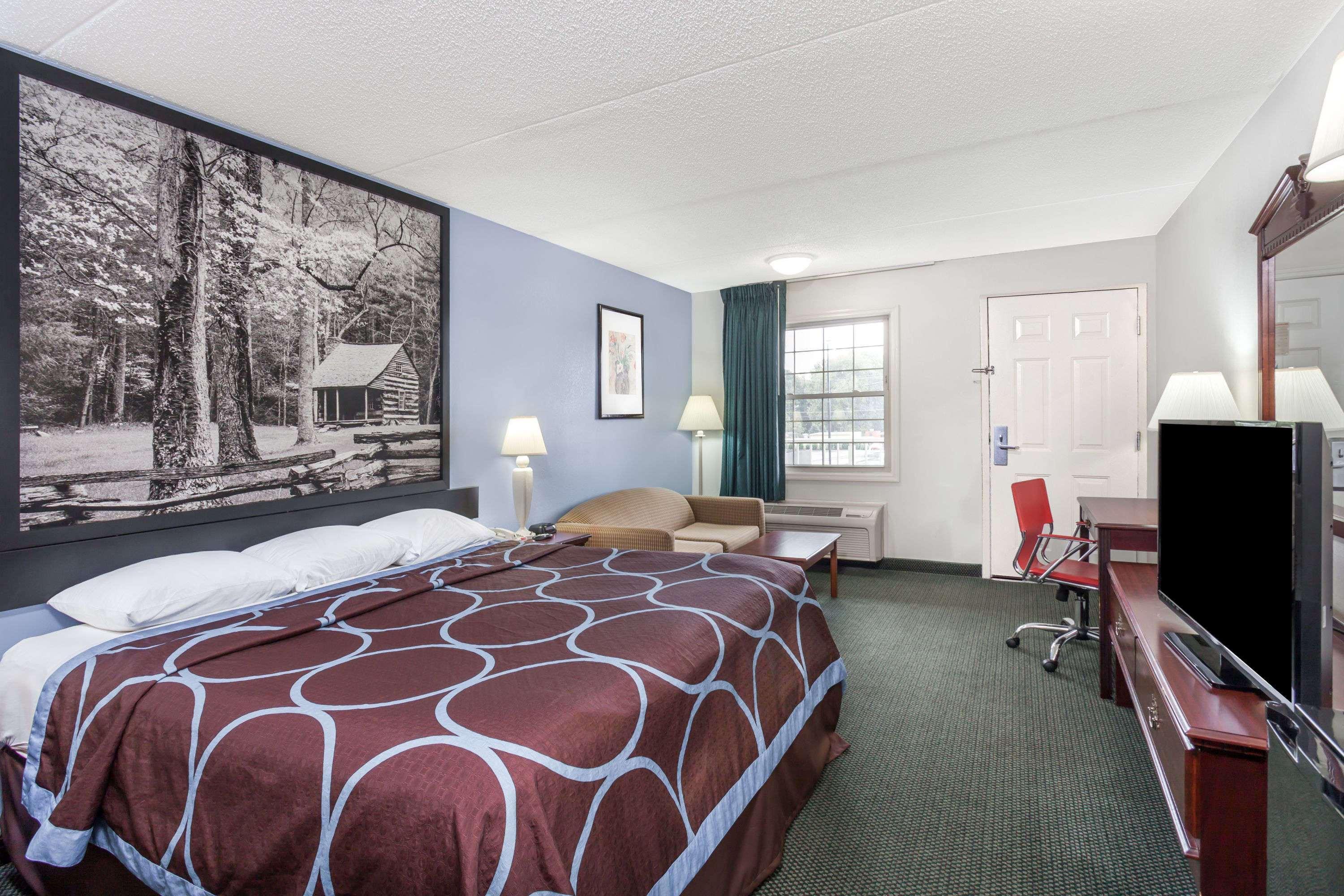 Super 8 By Wyndham Kingston Otel Dış mekan fotoğraf
